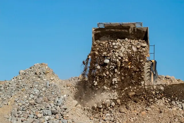 Agregados ROCKTEC — arena y material selecto para construcción en Zona Norte